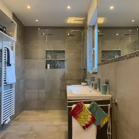 דירה Erstklasssige Moderne Apartwohnung 85 Qm Mit Terrasse Und Garten *