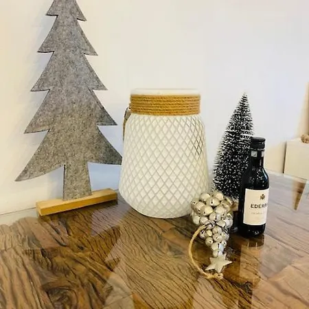 דירה Erstklasssige Moderne Apartwohnung 85 Qm Mit Terrasse Und Garten *